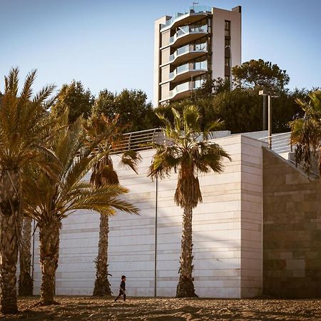 Modern Sea Front Sea Waves Apartment Alicante Bagian luar foto