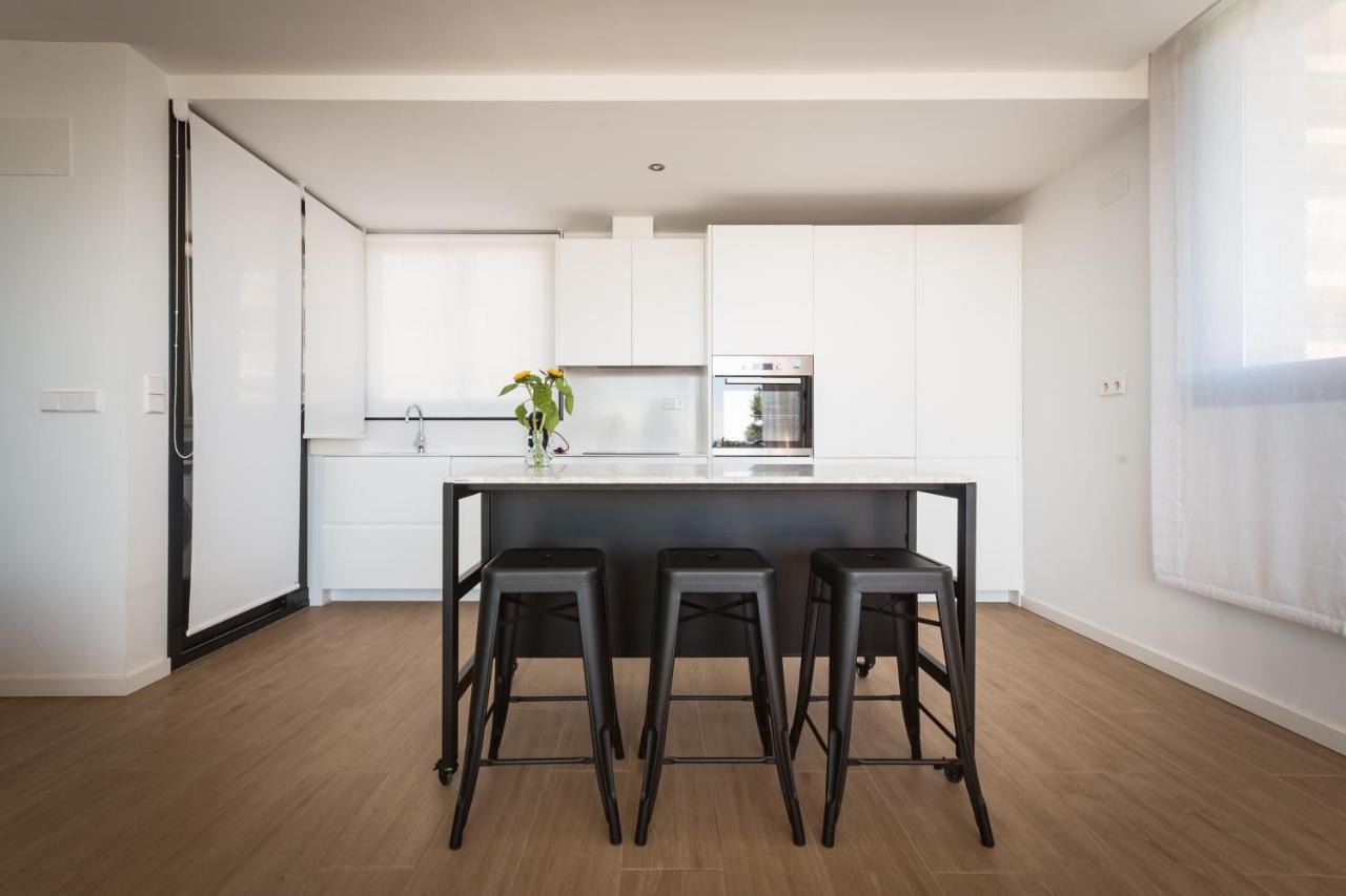 Modern Sea Front Sea Waves Apartment Alicante Bagian luar foto