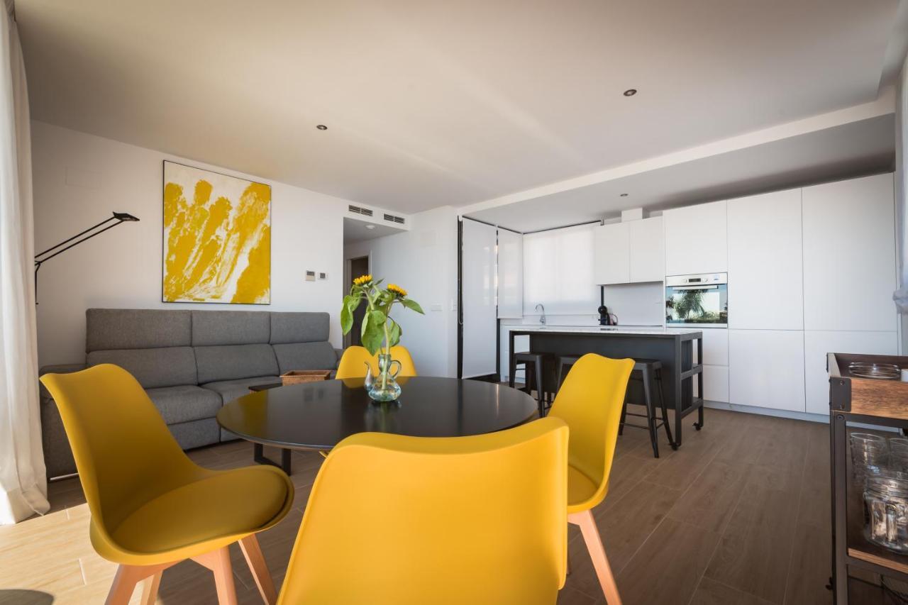 Modern Sea Front Sea Waves Apartment Alicante Bagian luar foto