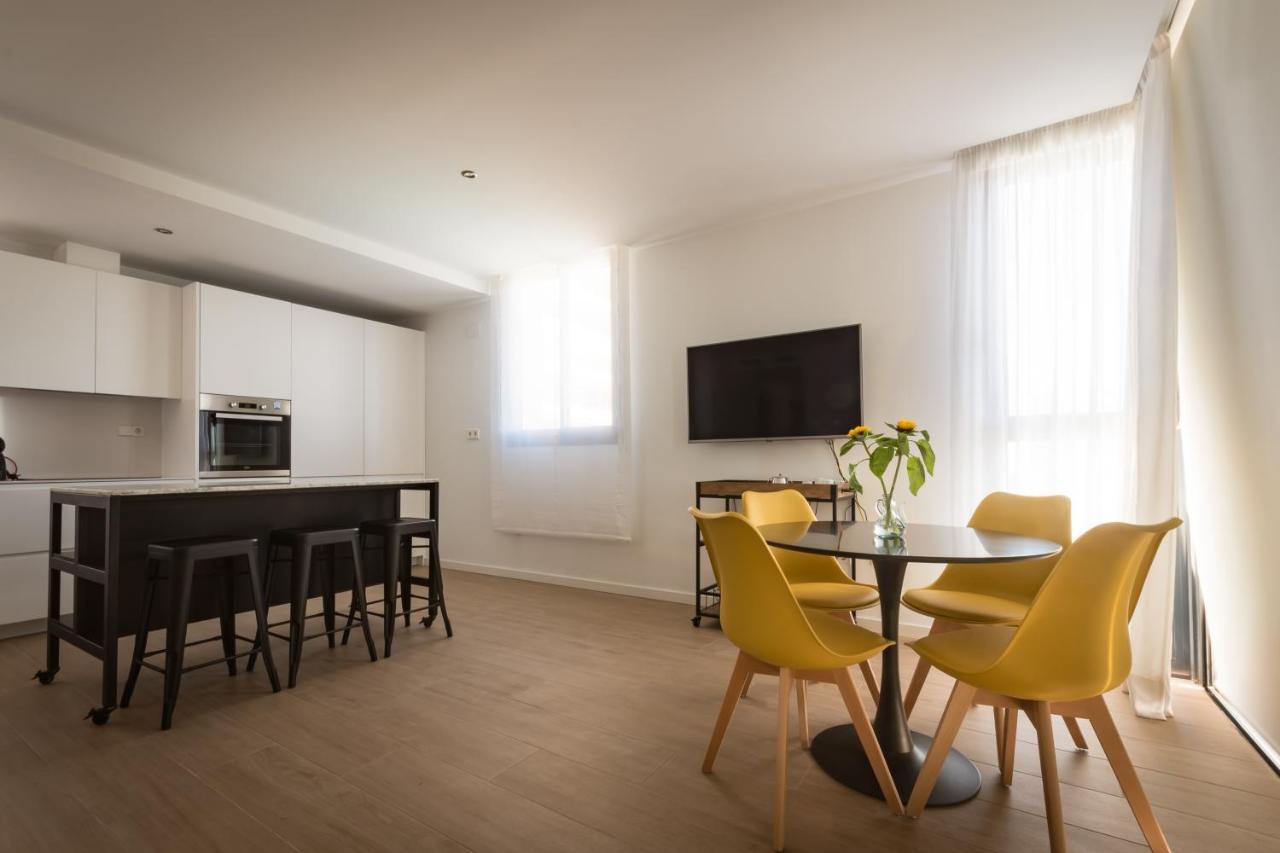 Modern Sea Front Sea Waves Apartment Alicante Bagian luar foto