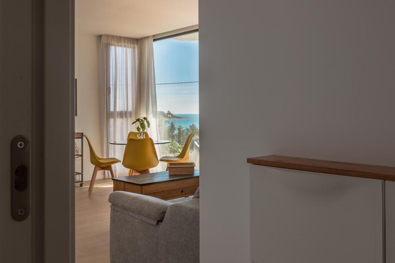Modern Sea Front Sea Waves Apartment Alicante Bagian luar foto