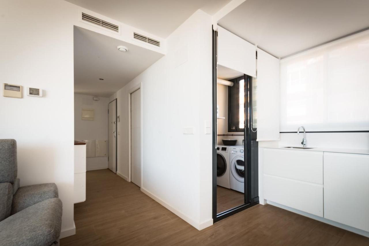 Modern Sea Front Sea Waves Apartment Alicante Bagian luar foto